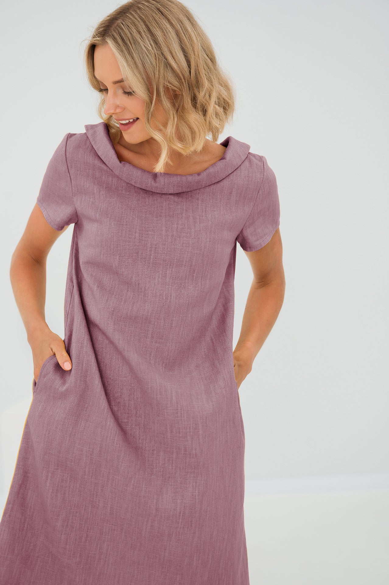 Linen Dress STORY — Less Thinking, More Living
