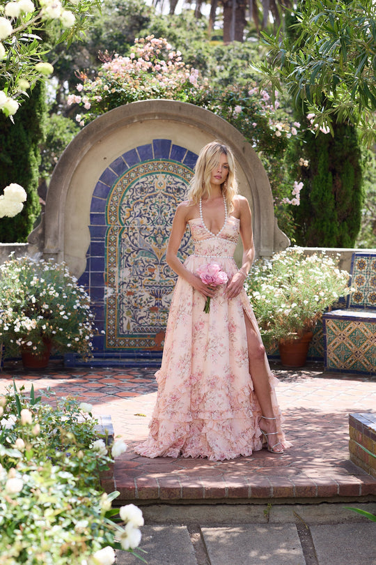 VeraElegance PureLine Timeless Elegant Dress