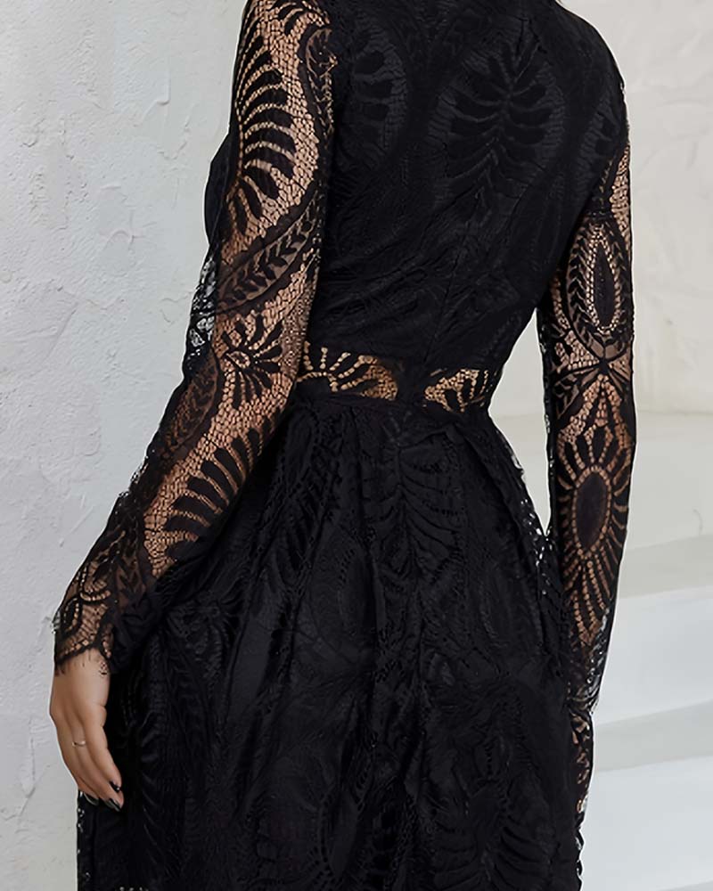 Women's Round Neck Cutout Lace Waist Dress 👗✨