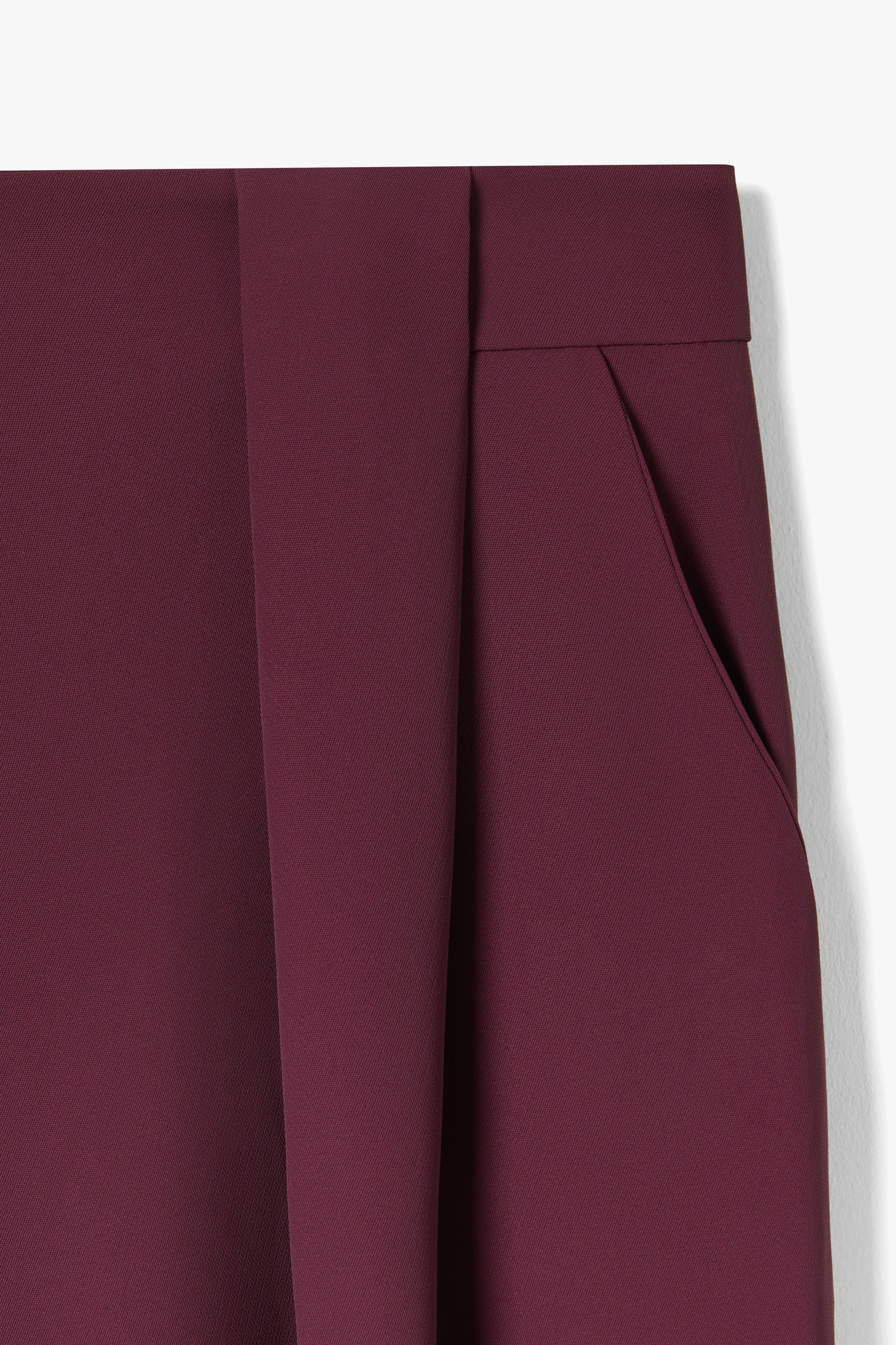 Burgundy Lana Signature Set