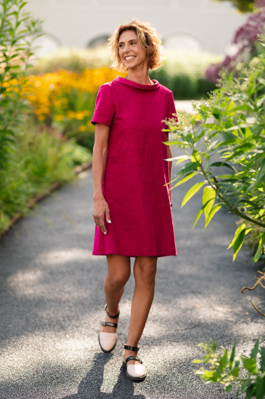 Linen Dress STORY — Less Thinking, More Living