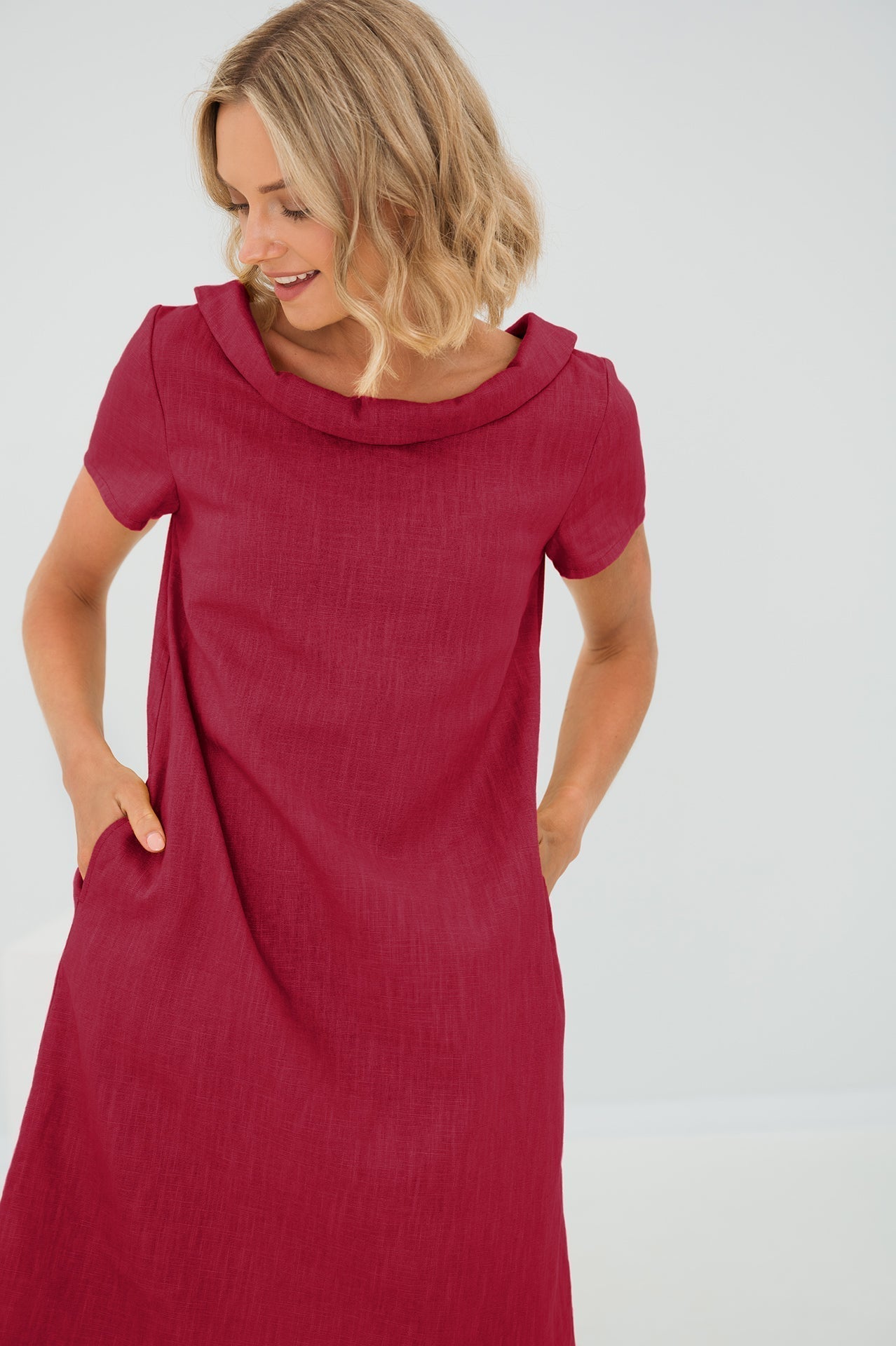 Linen Dress STORY — Less Thinking, More Living