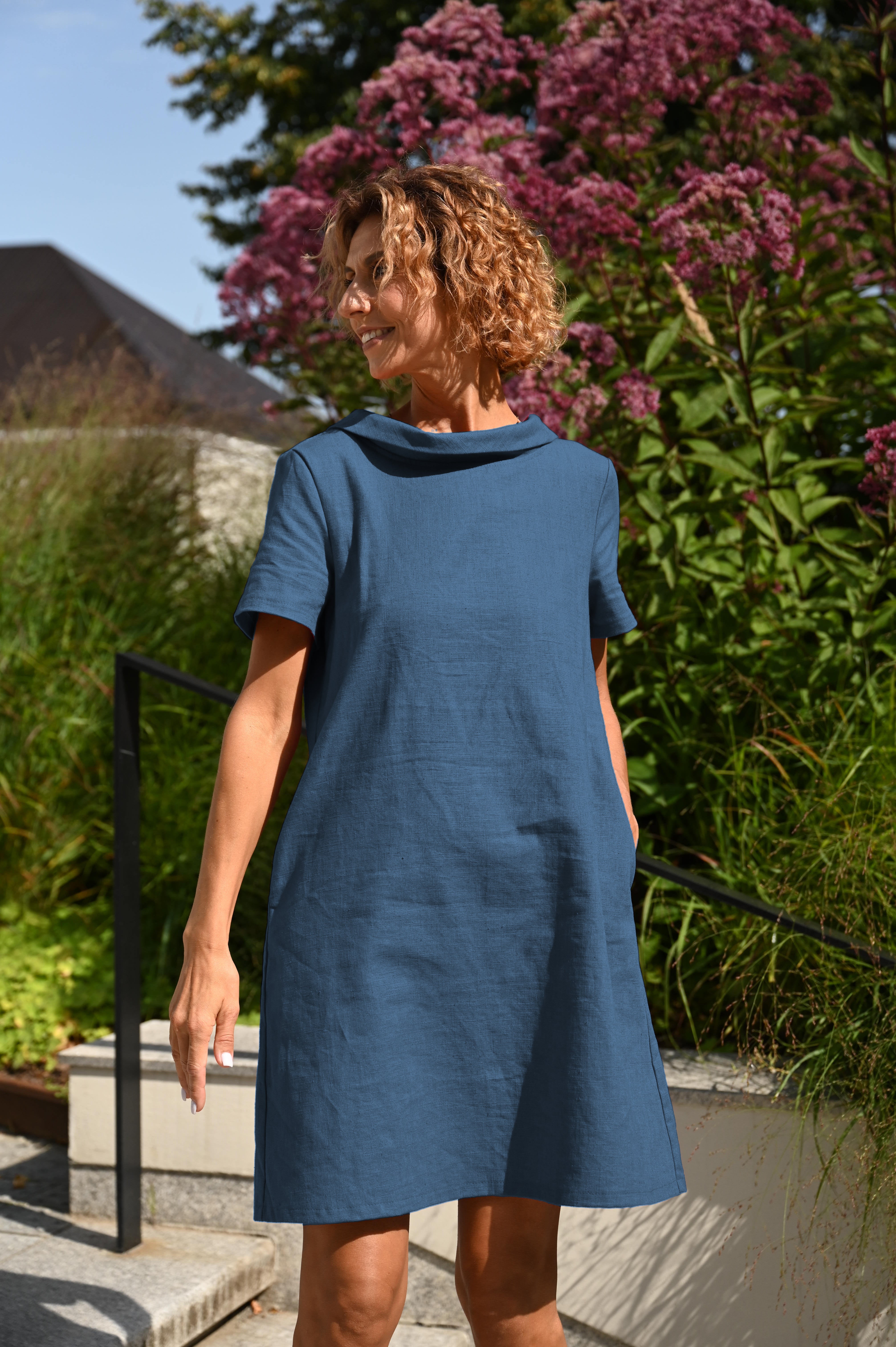 Linen Dress STORY — Less Thinking, More Living