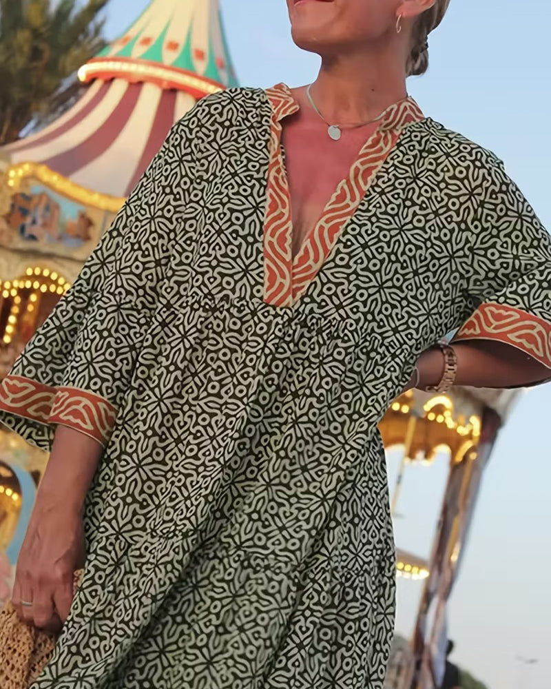 V-Neck Three-Quarter Sleeve Vacation Print Dress 🌴👗✨